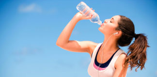 ¿Debe beber 3 litros de agua por día?