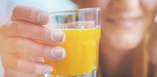 ¿Qué es el jugo concentrado y es saludable?