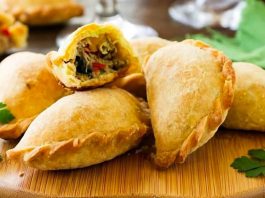 La mejor masa para empanadas sin gluten The Best Gluten Free Empanada Dough_edited (1)