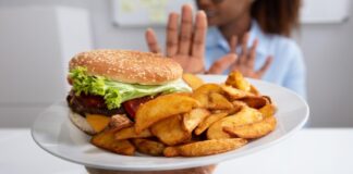 Algunos alimentos que deben evitarse para mantener un cutis limpio Algunos alimentos que deben evitarse para mantener un cutis limpio Some foods to avoid to maintain a clean complexion