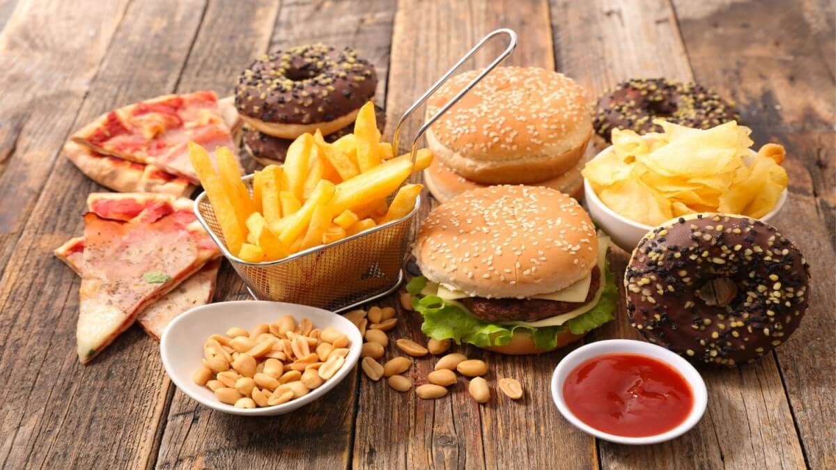 Las dietas poco saludables causan enfermedades crónicas en tu vida Las dietas poco saludables causan enfermedades crónicas en tu vida Unhealthy diets cause chronic diseases in your life