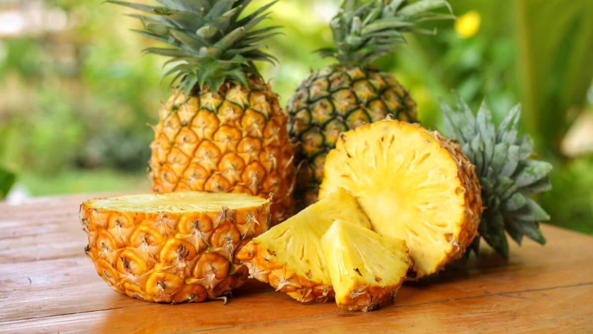 Información nutricional y beneficios que ofrece la Piña para la salud Nutritional information and benefits offered by Pineapple for health